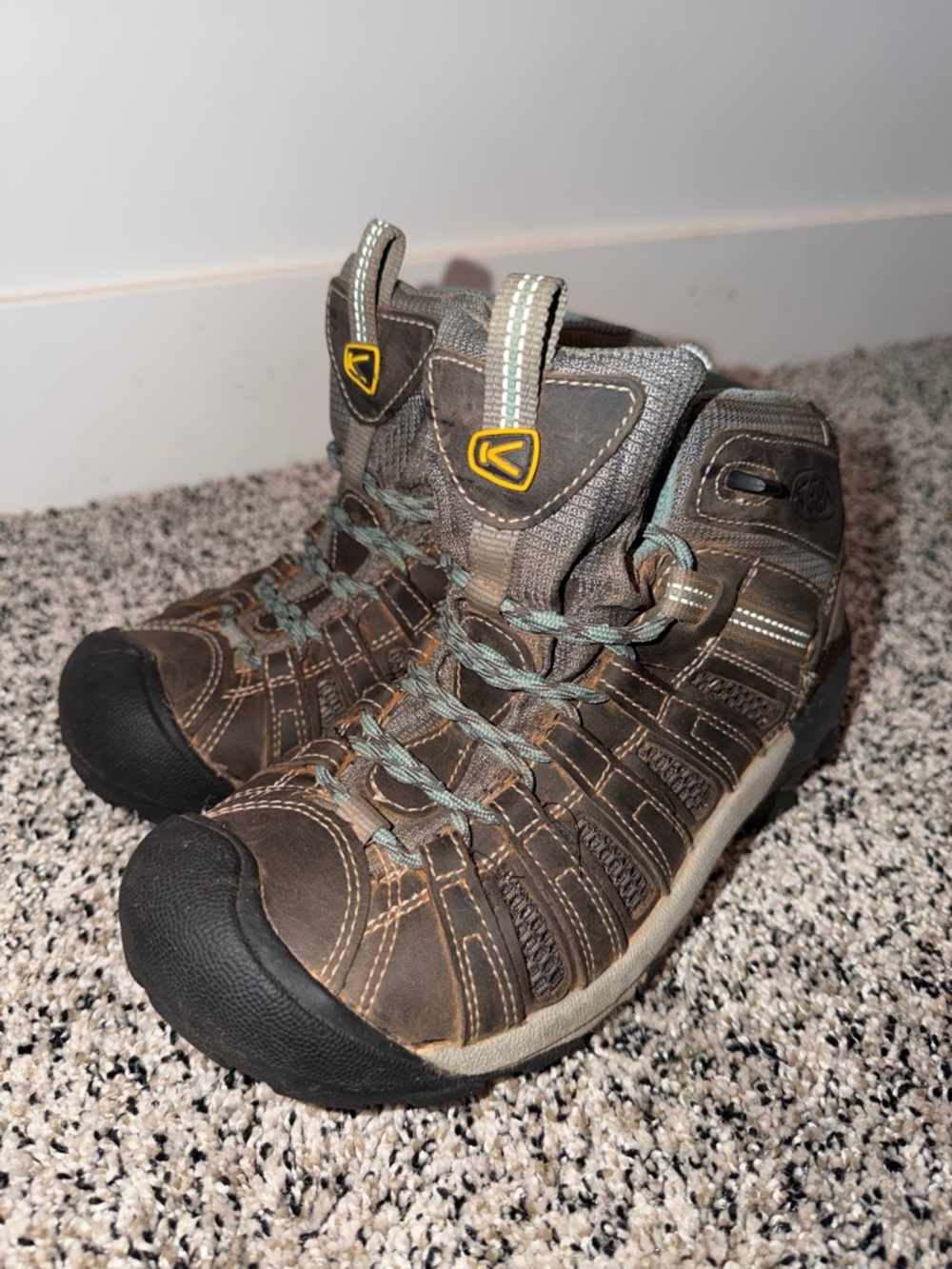 Keen Ankle High Hiking Boots brown and Teal Women's Size 7